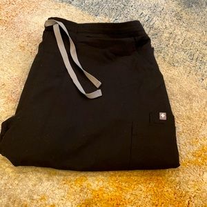 Figs women's Black Yola -Skinny Scrub Pants - XLP